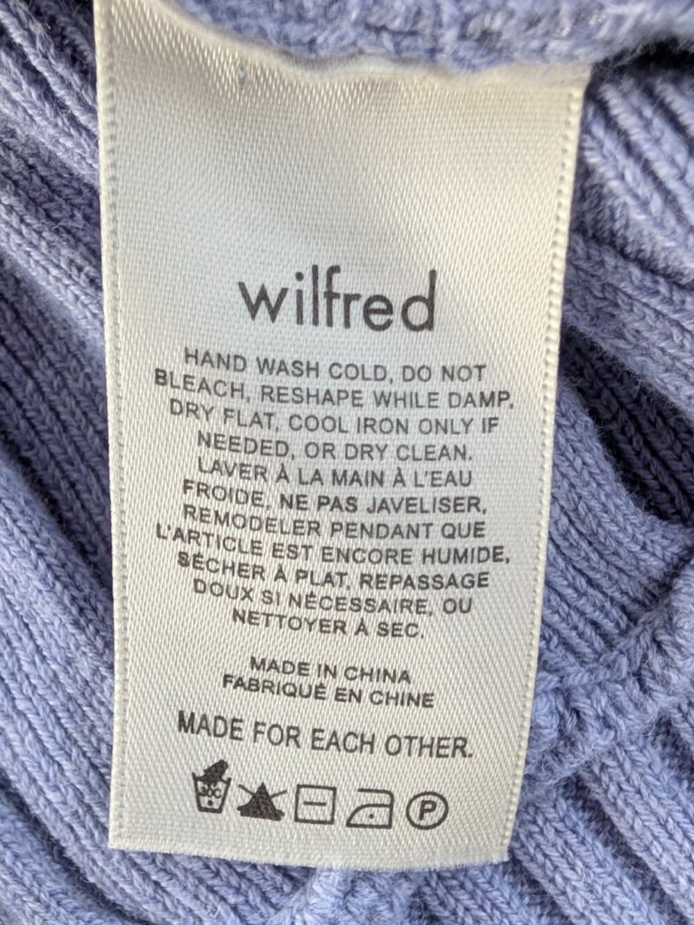 Wilfred by Aritzia lavender 3 button crop cable knit cardi size small VGUC - Picture 7 of 8